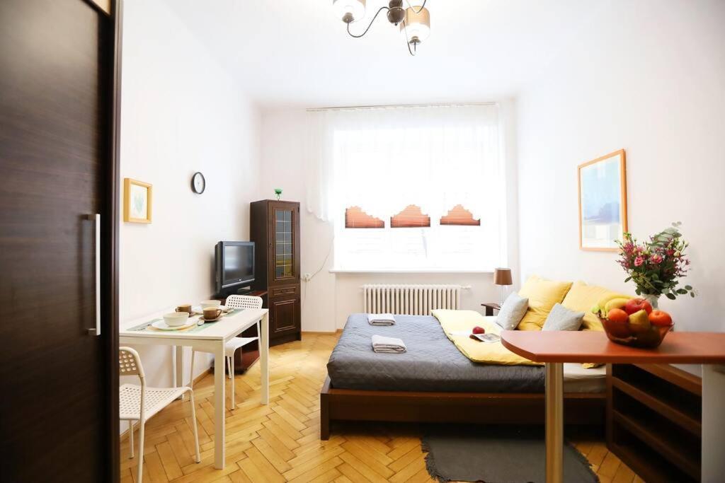 Batorego Cosy Apartment Краков Экстерьер фото